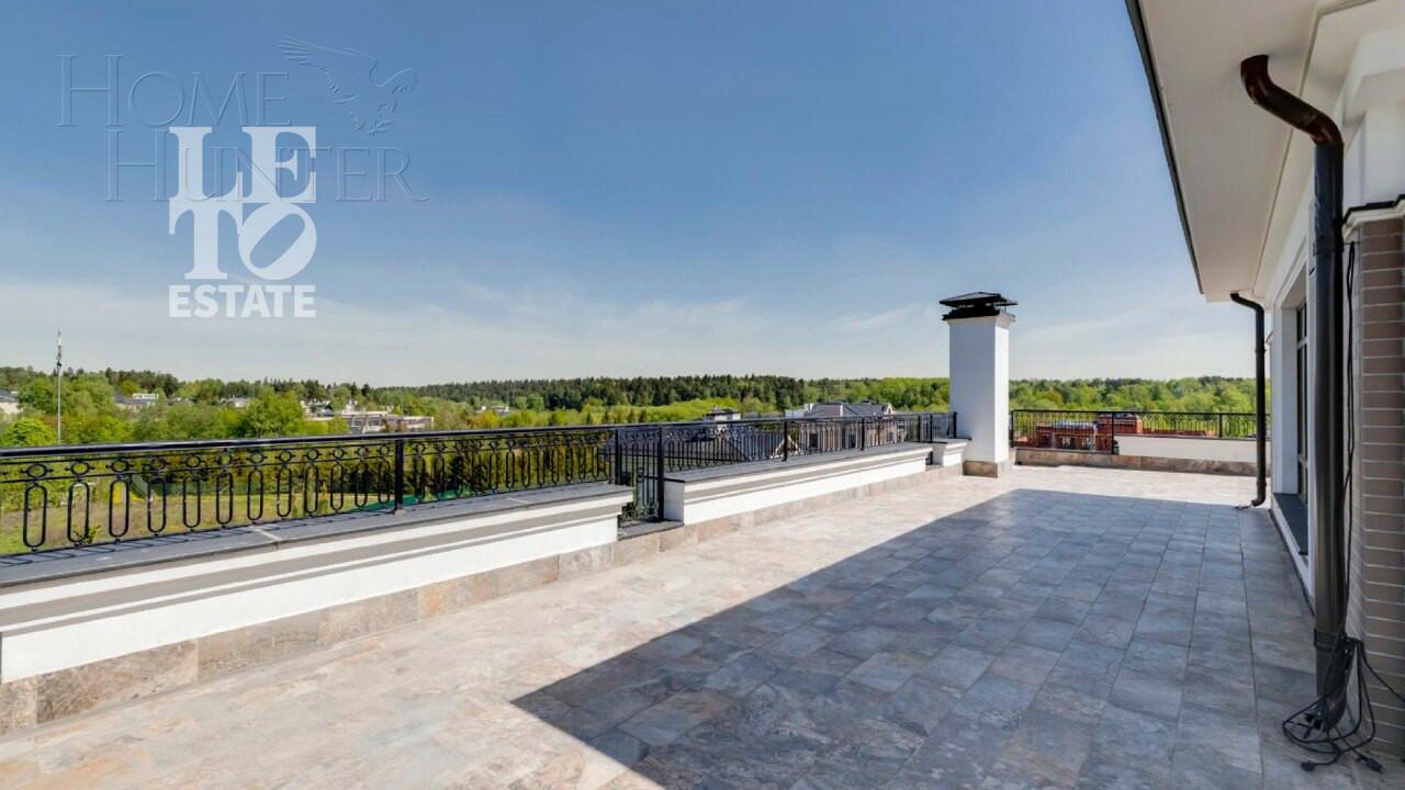 3-этажный коттедж 1 185 м² с отделкой