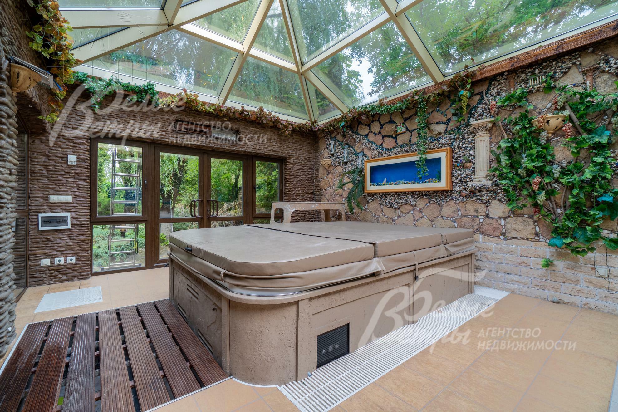 2-этажный коттедж 700 м² с отделкой