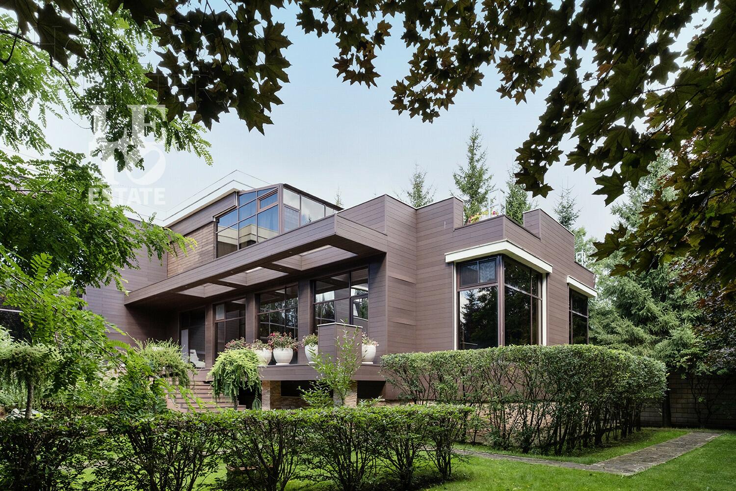 2-этажный коттедж 1 200 м² с отделкой