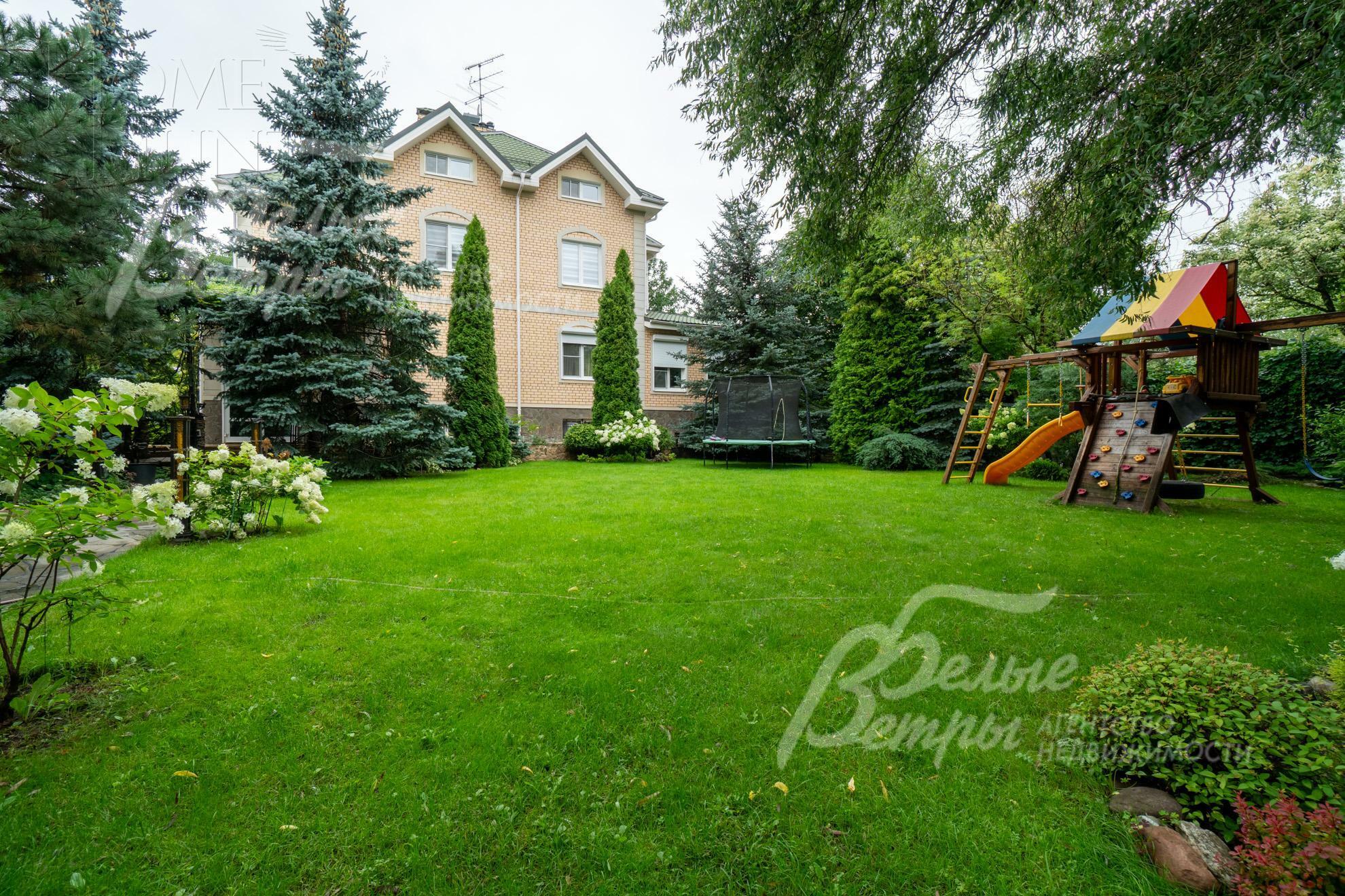 2-этажный коттедж 700 м² с отделкой