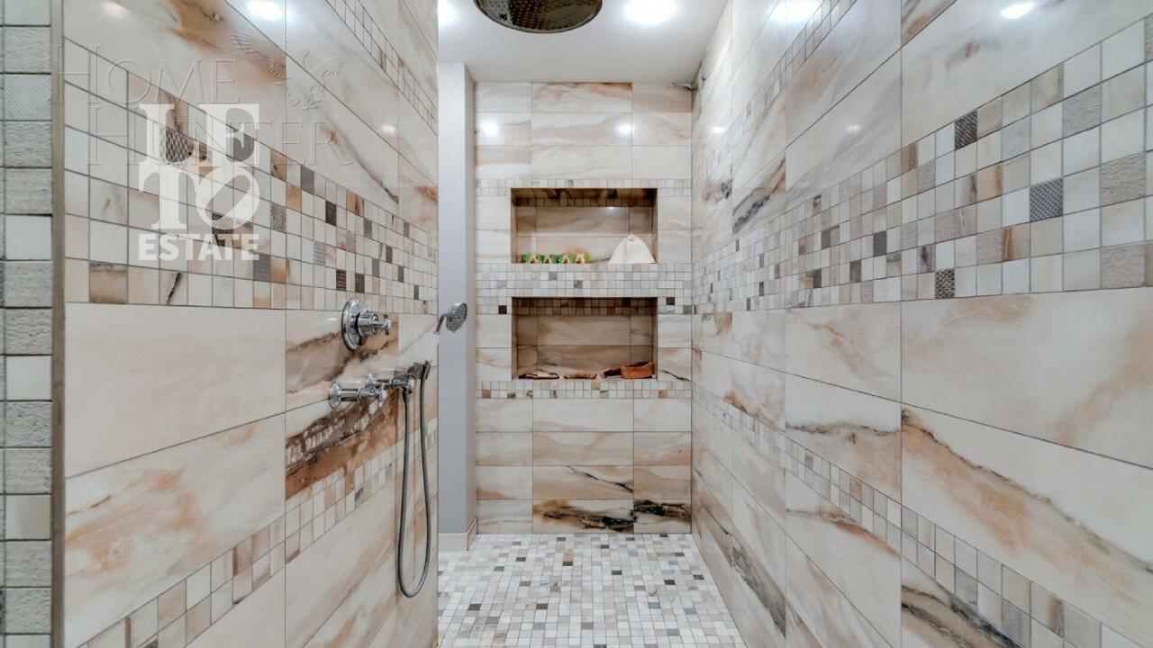 3-этажный коттедж 1 185 м² с отделкой