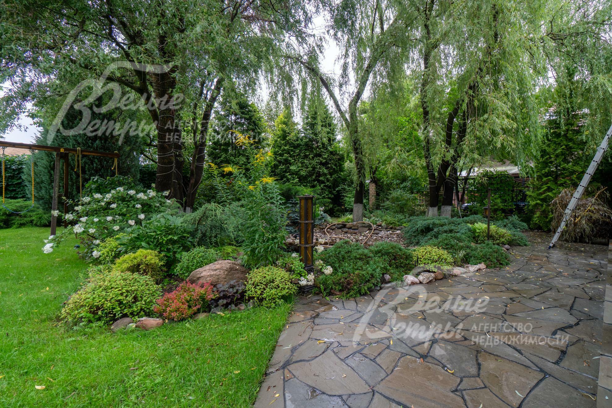 2-этажный коттедж 700 м² с отделкой