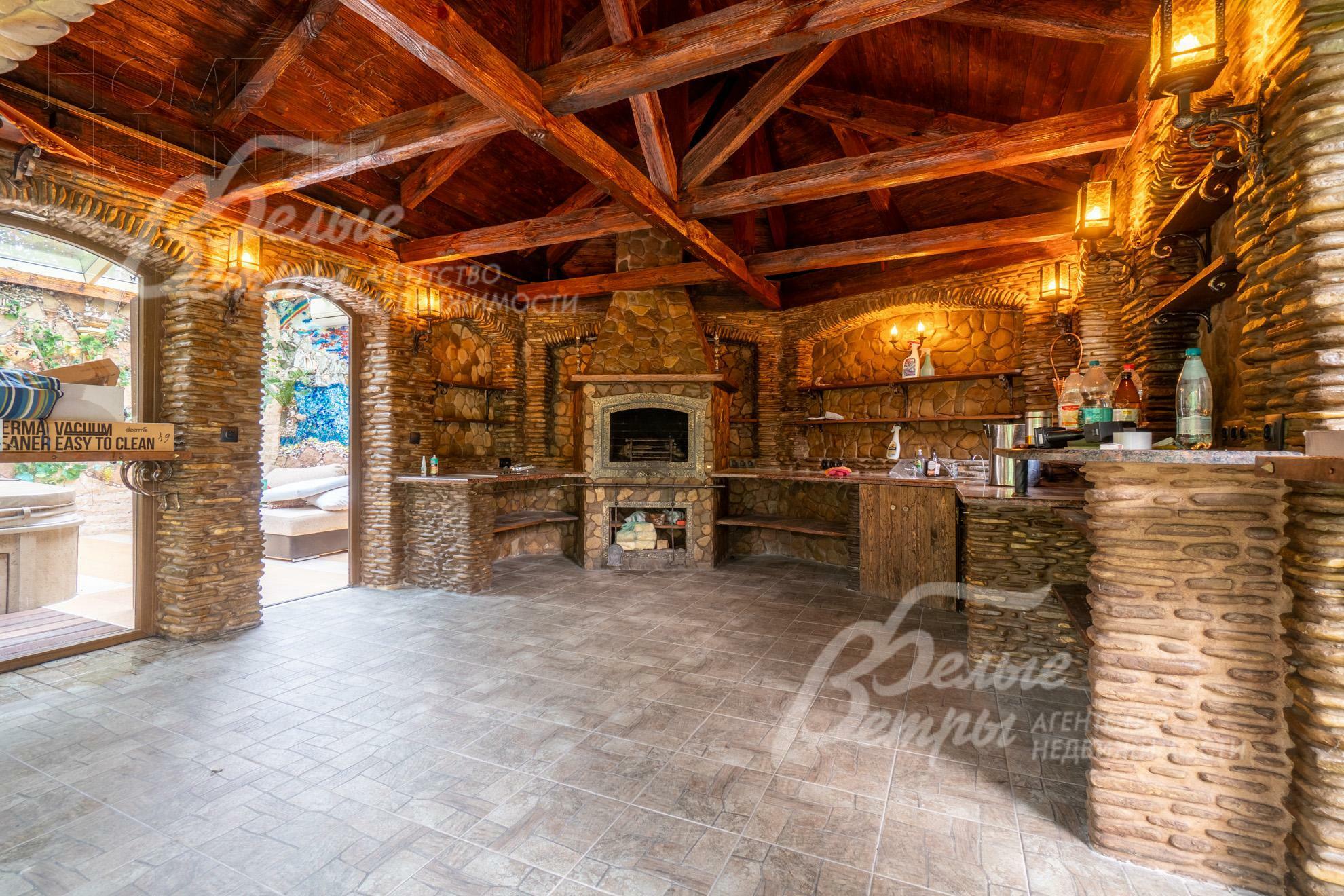 2-этажный коттедж 700 м² с отделкой