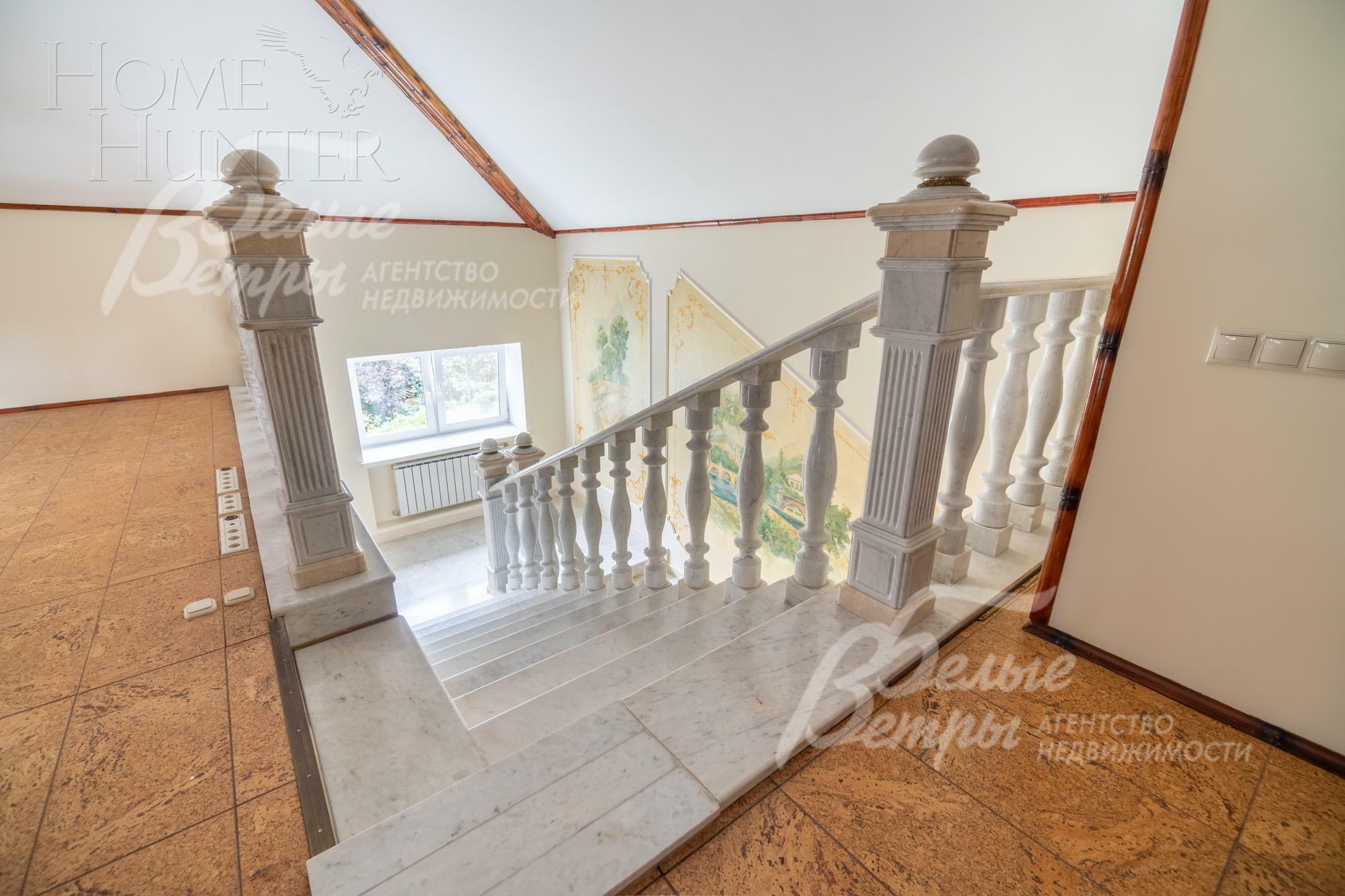 2-этажный коттедж 700 м² с отделкой