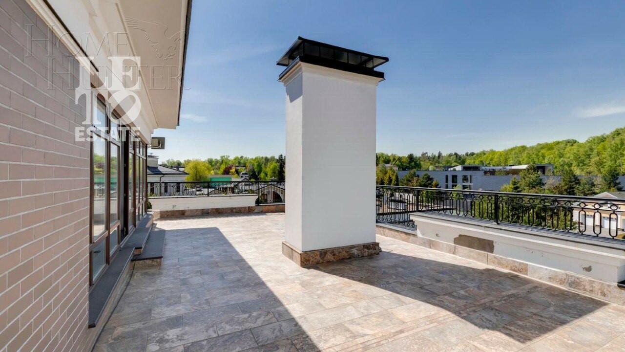 3-этажный коттедж 1 185 м² с отделкой