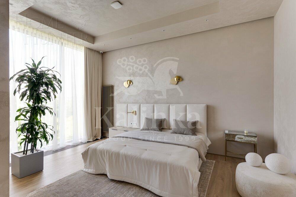 2-этажный коттедж 1 500 м² с отделкой