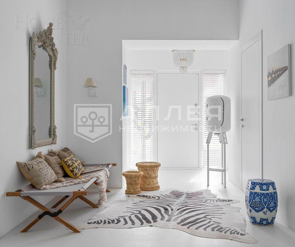 3-этажный таунхаус 380 м² с отделкой