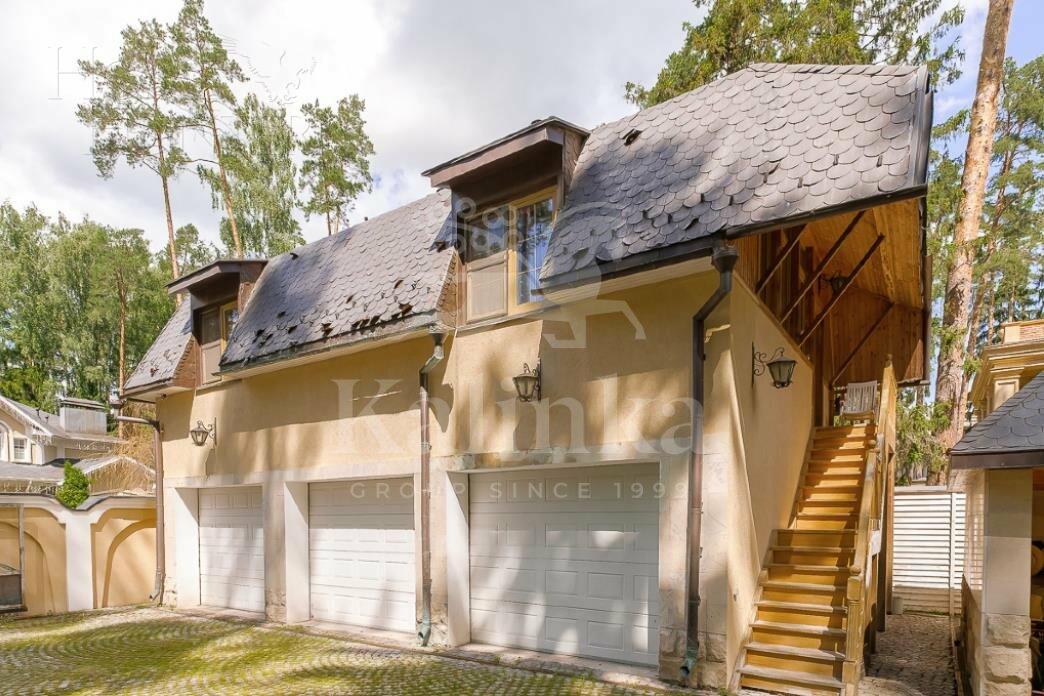 2-этажный коттедж 650 м² с отделкой