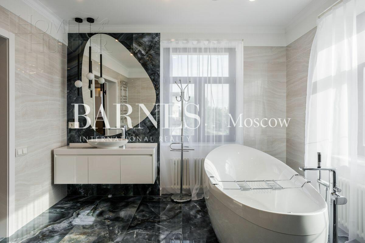 2-этажный коттедж 382 м² с отделкой