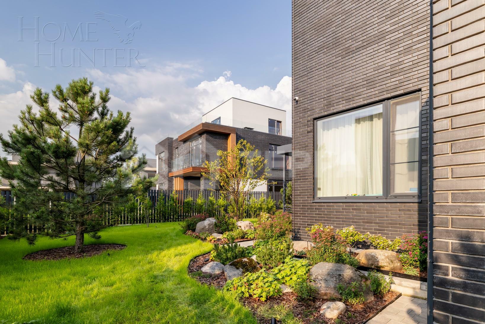 3-этажный коттедж 290 м² без отделки