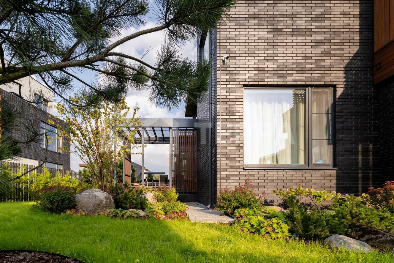 3-этажный коттедж 290 м² без отделки