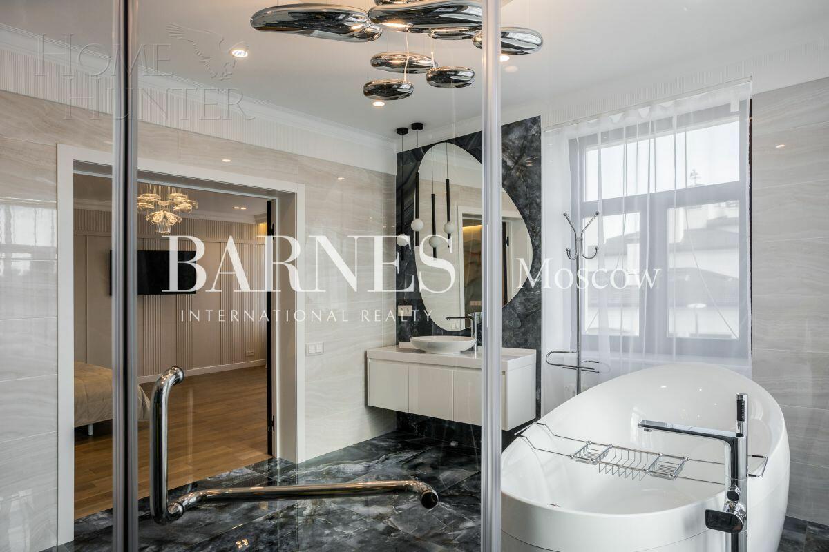 2-этажный коттедж 382 м² с отделкой