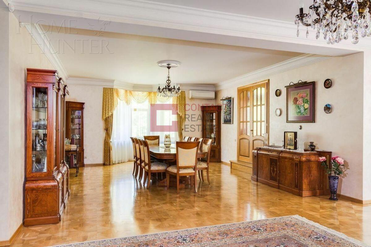 2-этажный коттедж 2 500 м² с отделкой