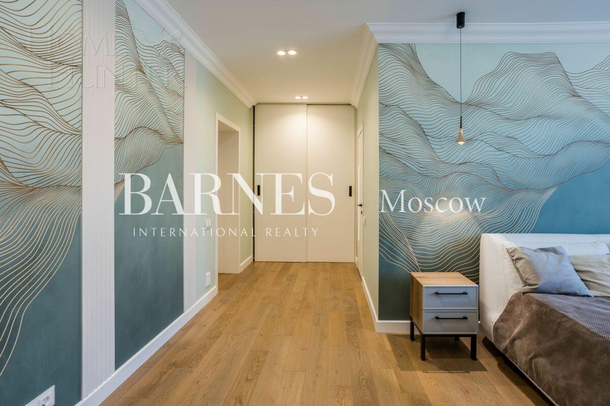 2-этажный коттедж 382 м² с отделкой