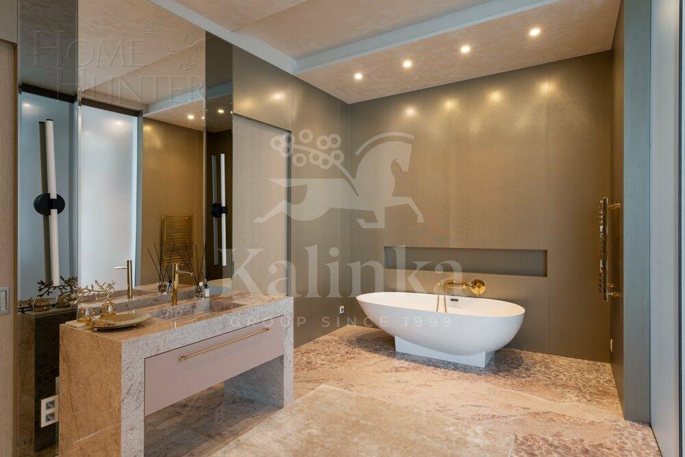 2-этажный коттедж 1 500 м² с отделкой