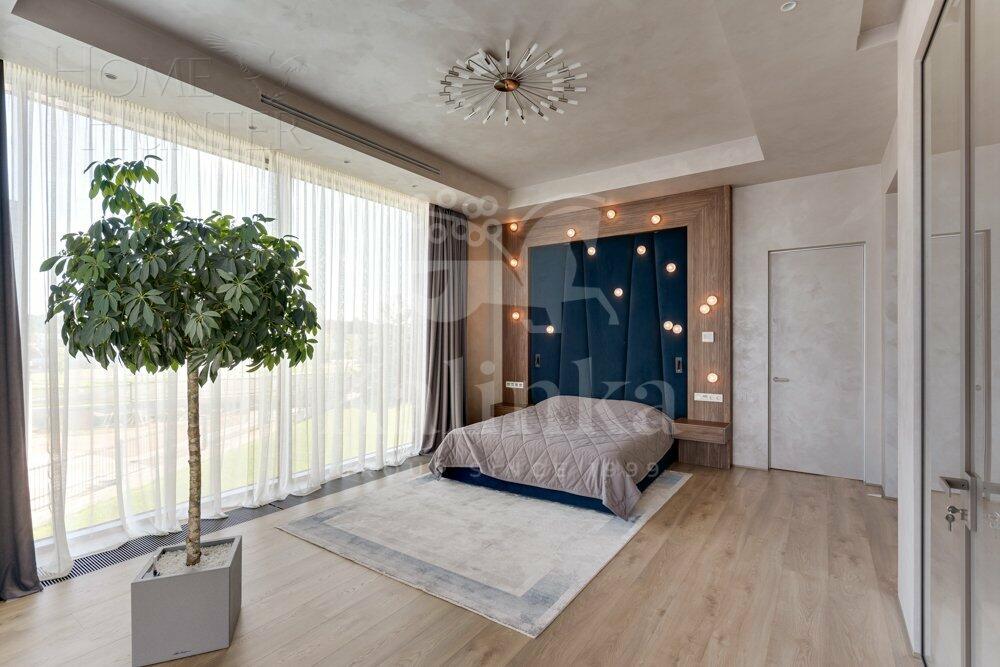 2-этажный коттедж 1 500 м² с отделкой