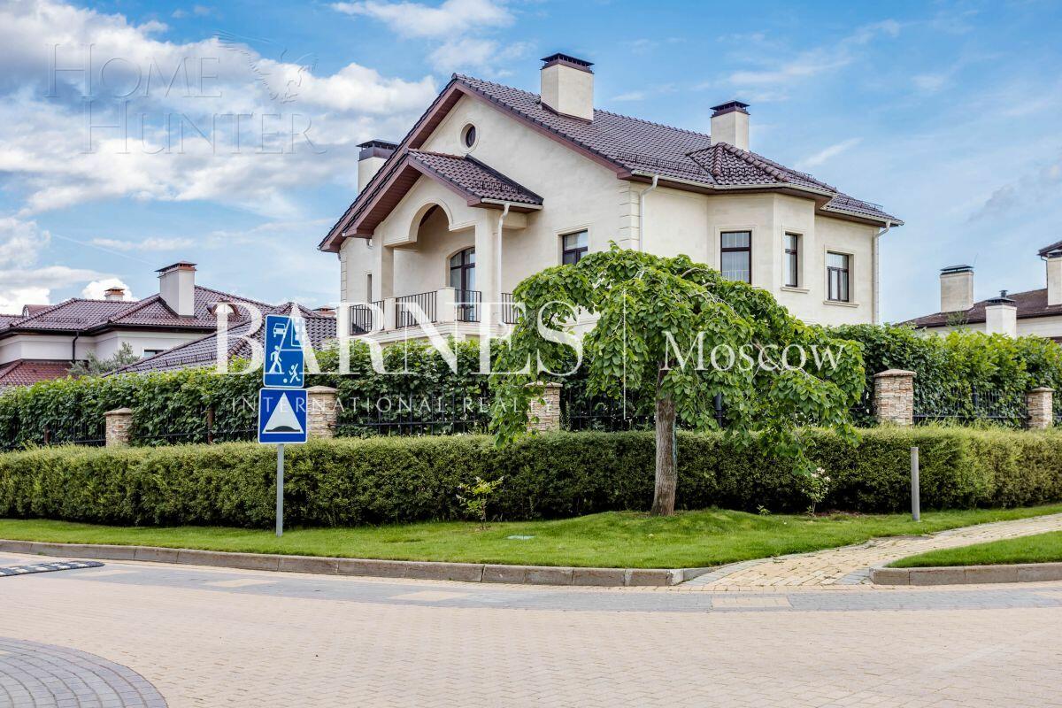 2-этажный коттедж 382 м² с отделкой