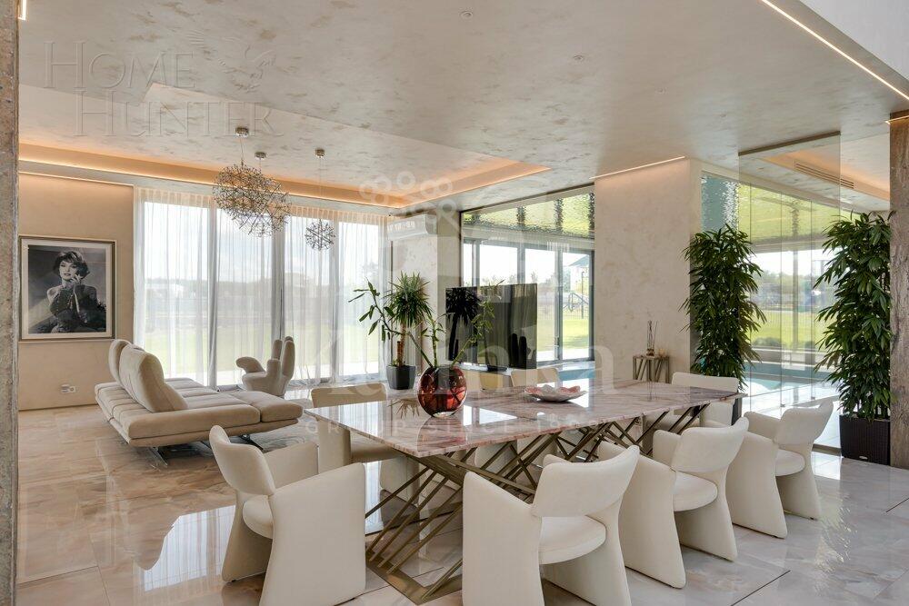 2-этажный коттедж 1 500 м² с отделкой