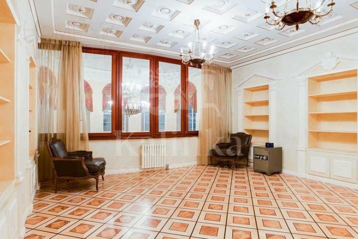 2-этажный коттедж 650 м² с отделкой