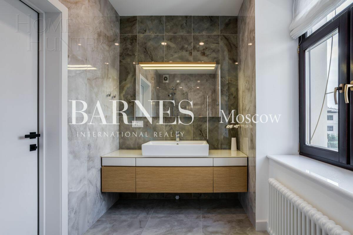 2-этажный коттедж 382 м² с отделкой