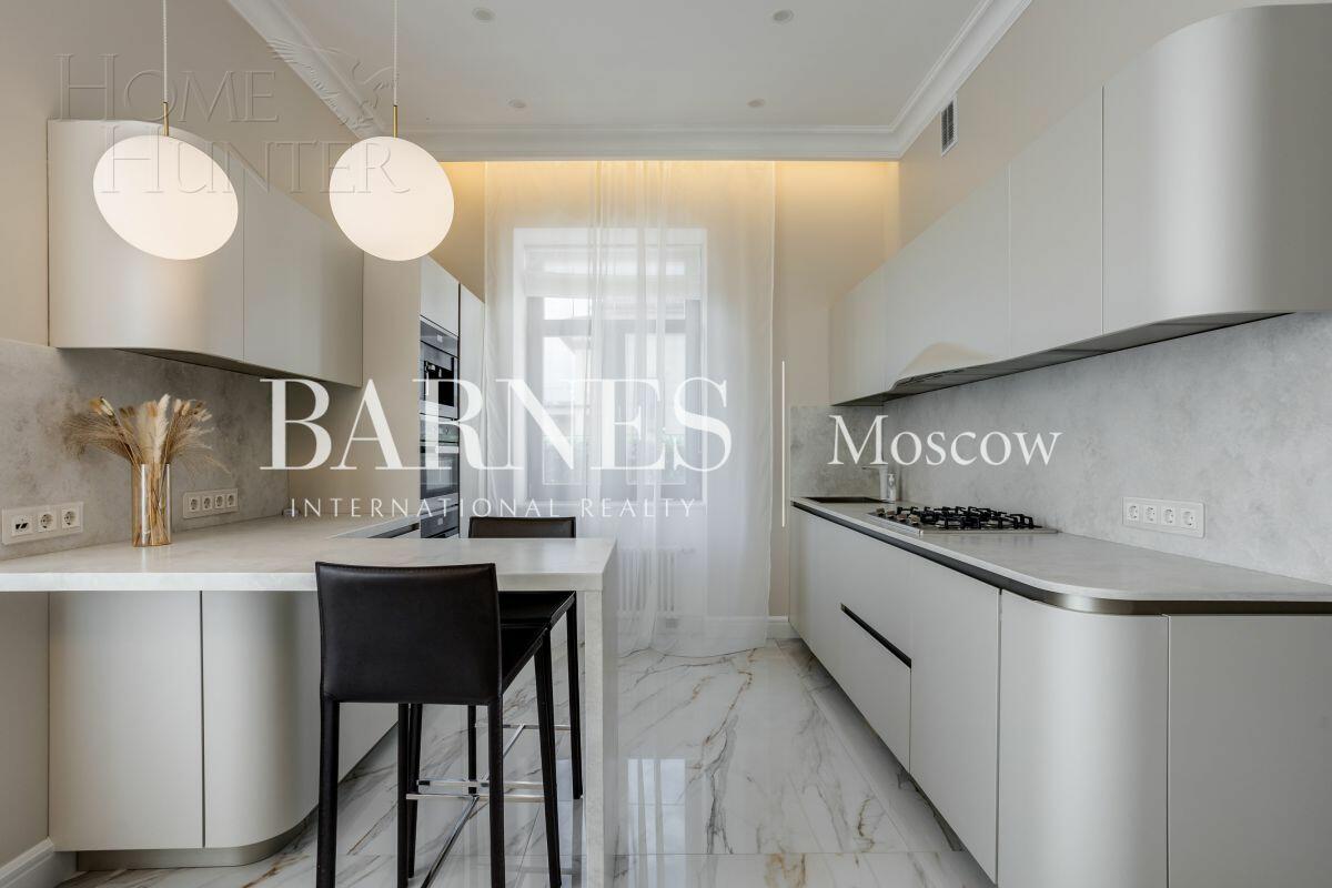 2-этажный коттедж 382 м² с отделкой