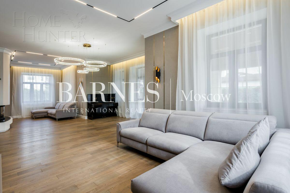 2-этажный коттедж 382 м² с отделкой