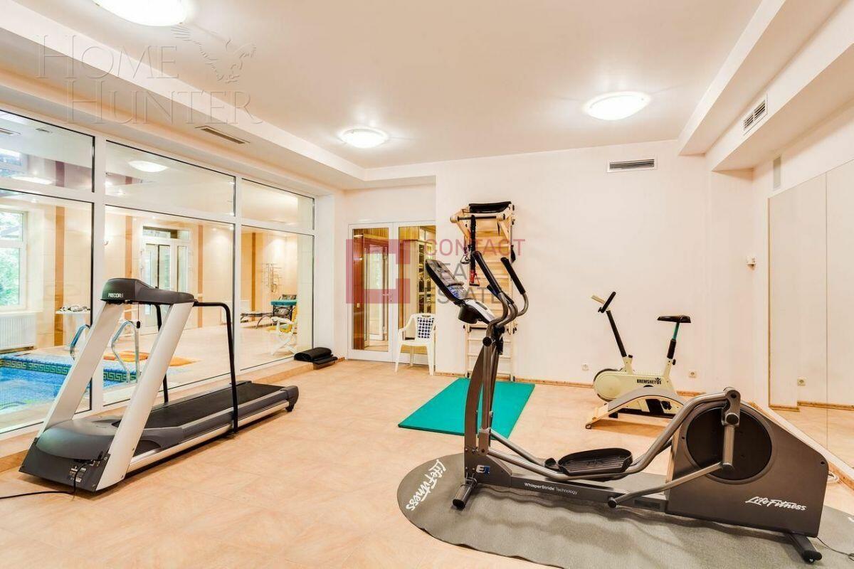 2-этажный коттедж 2 500 м² с отделкой