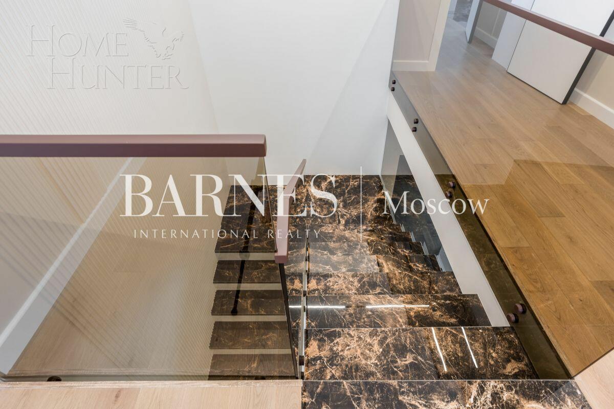 2-этажный коттедж 382 м² с отделкой