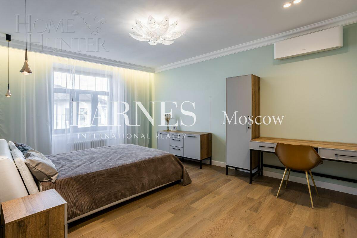 2-этажный коттедж 382 м² с отделкой