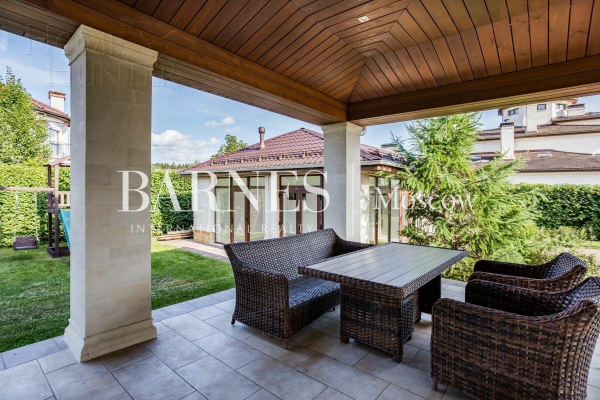 2-этажный коттедж 382 м² с отделкой