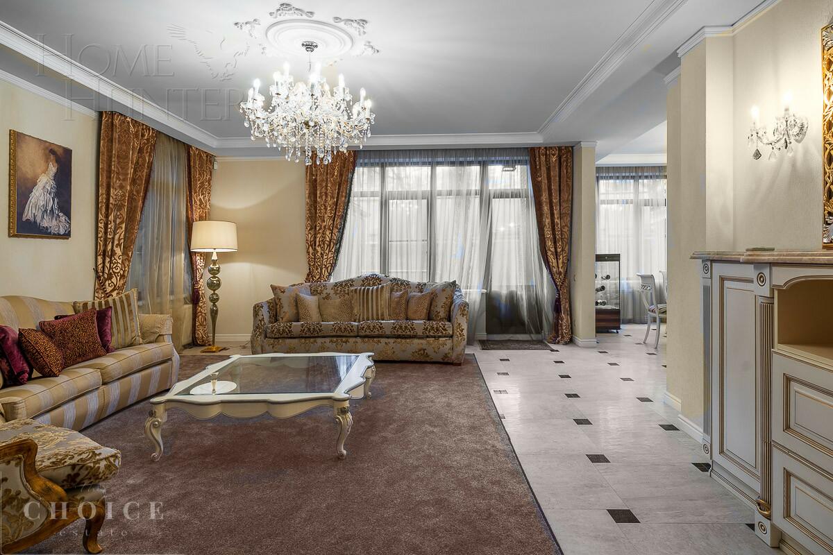 2-этажный коттедж 450 м² с отделкой