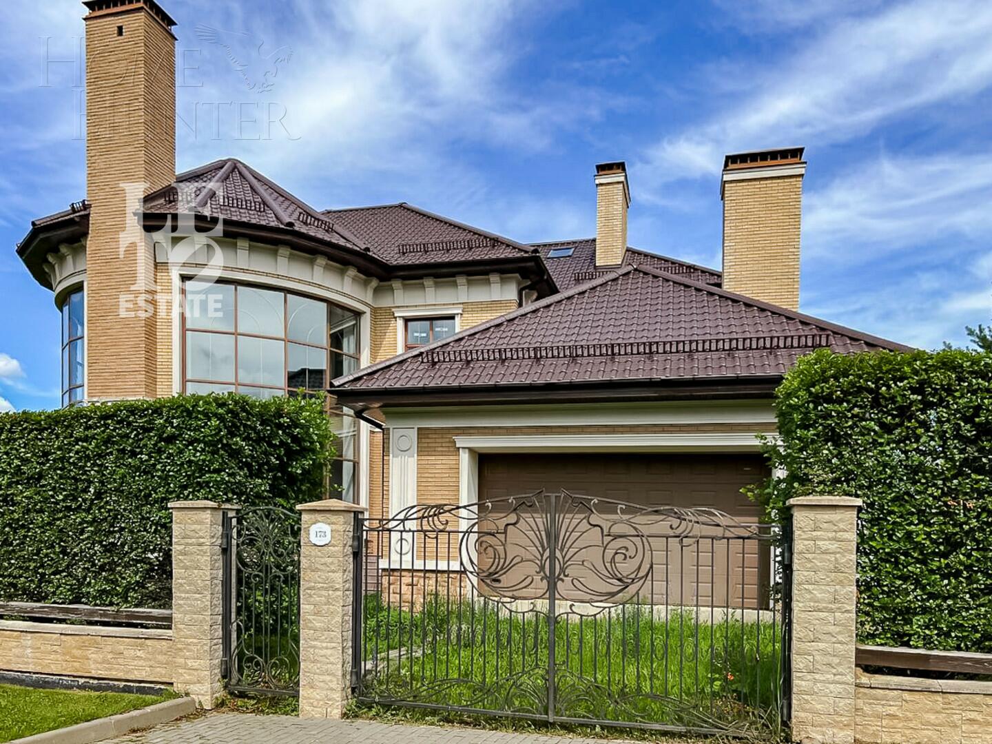 3-этажный коттедж 680 м² без отделки