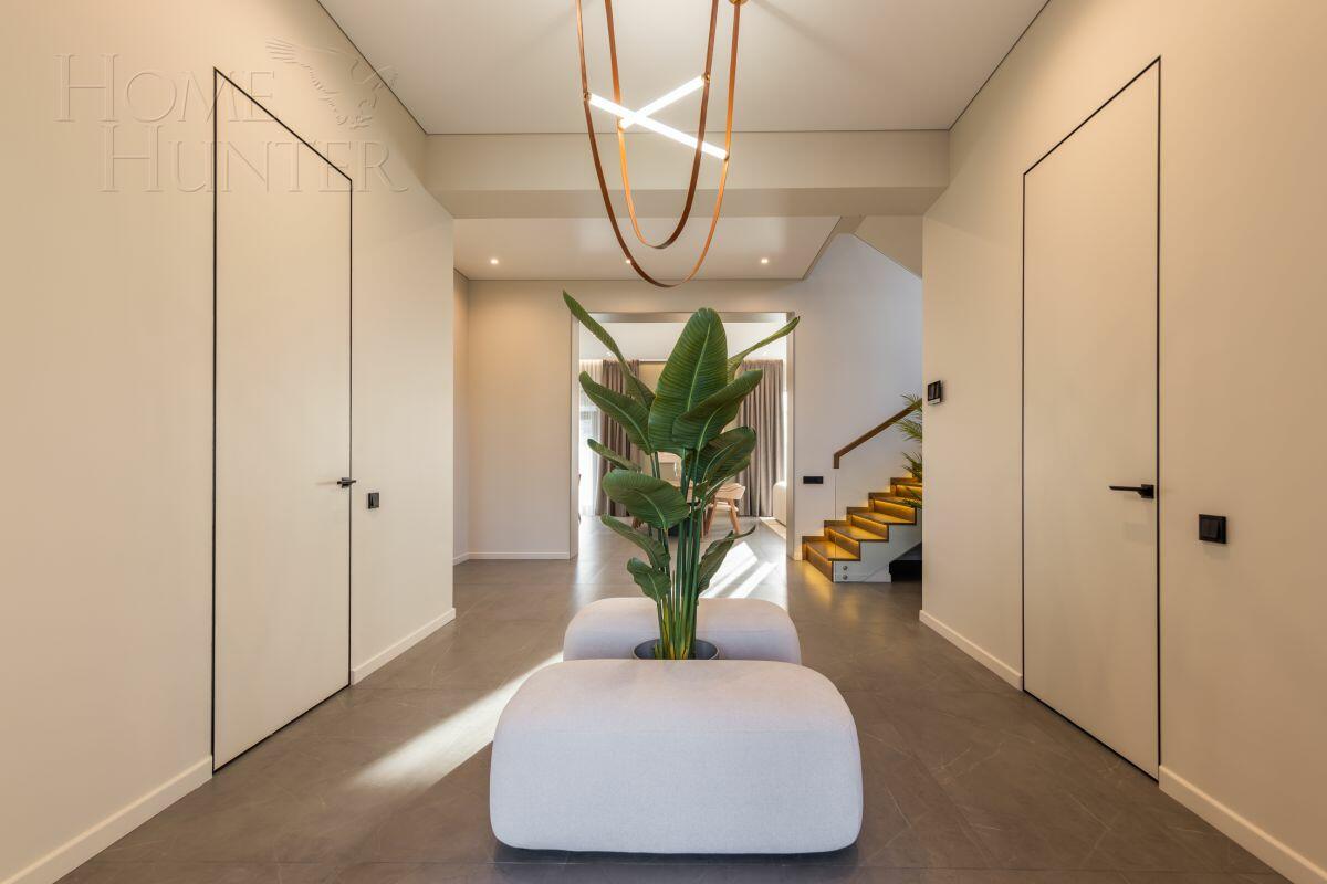 2-этажный коттедж 324 м² с отделкой