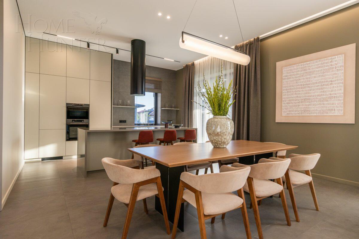 2-этажный коттедж 324 м² с отделкой