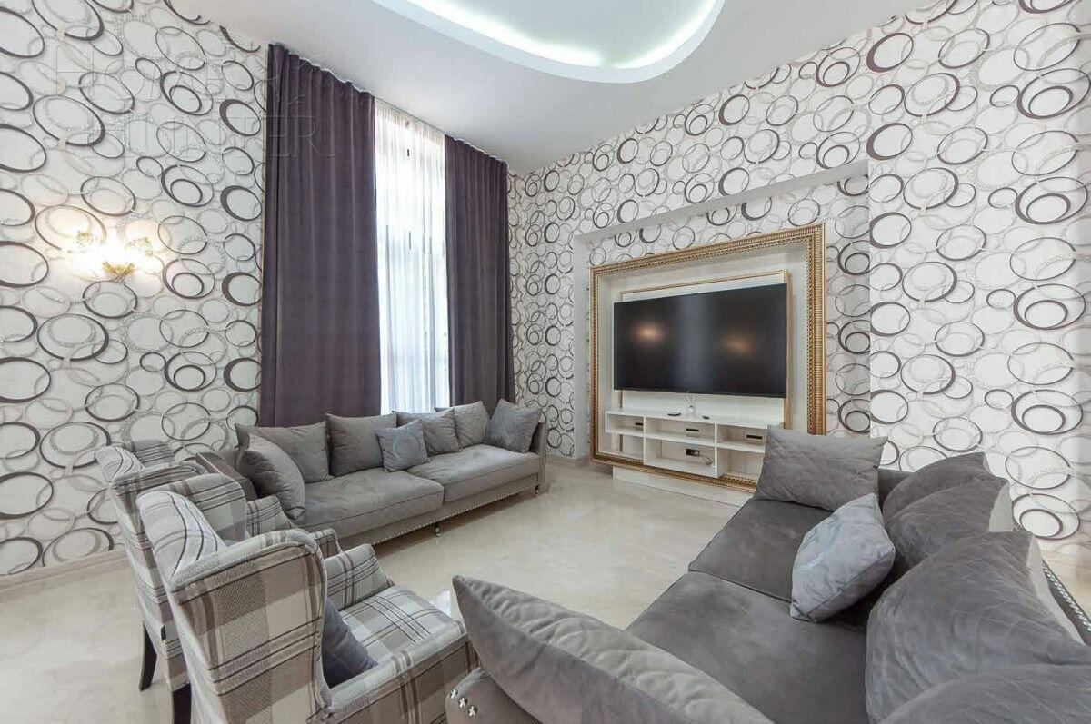 2-этажный коттедж 1 381 м² с отделкой