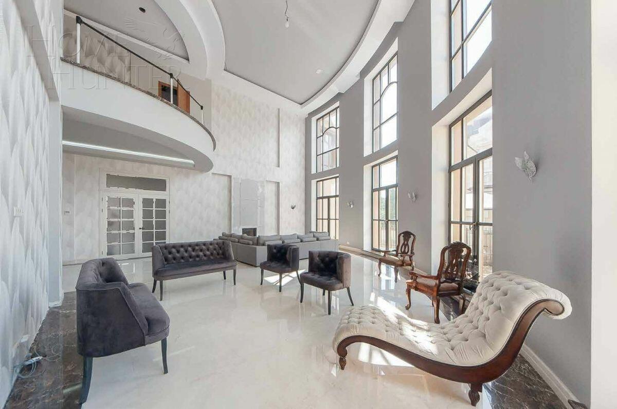 2-этажный коттедж 1 381 м² с отделкой