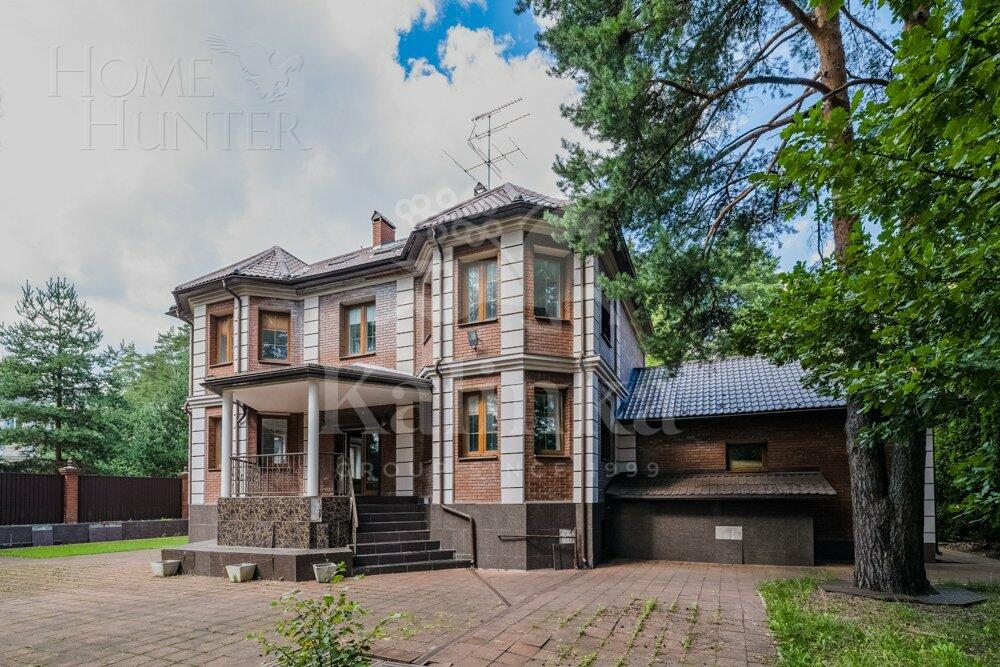 2-этажный коттедж 600 м² с отделкой