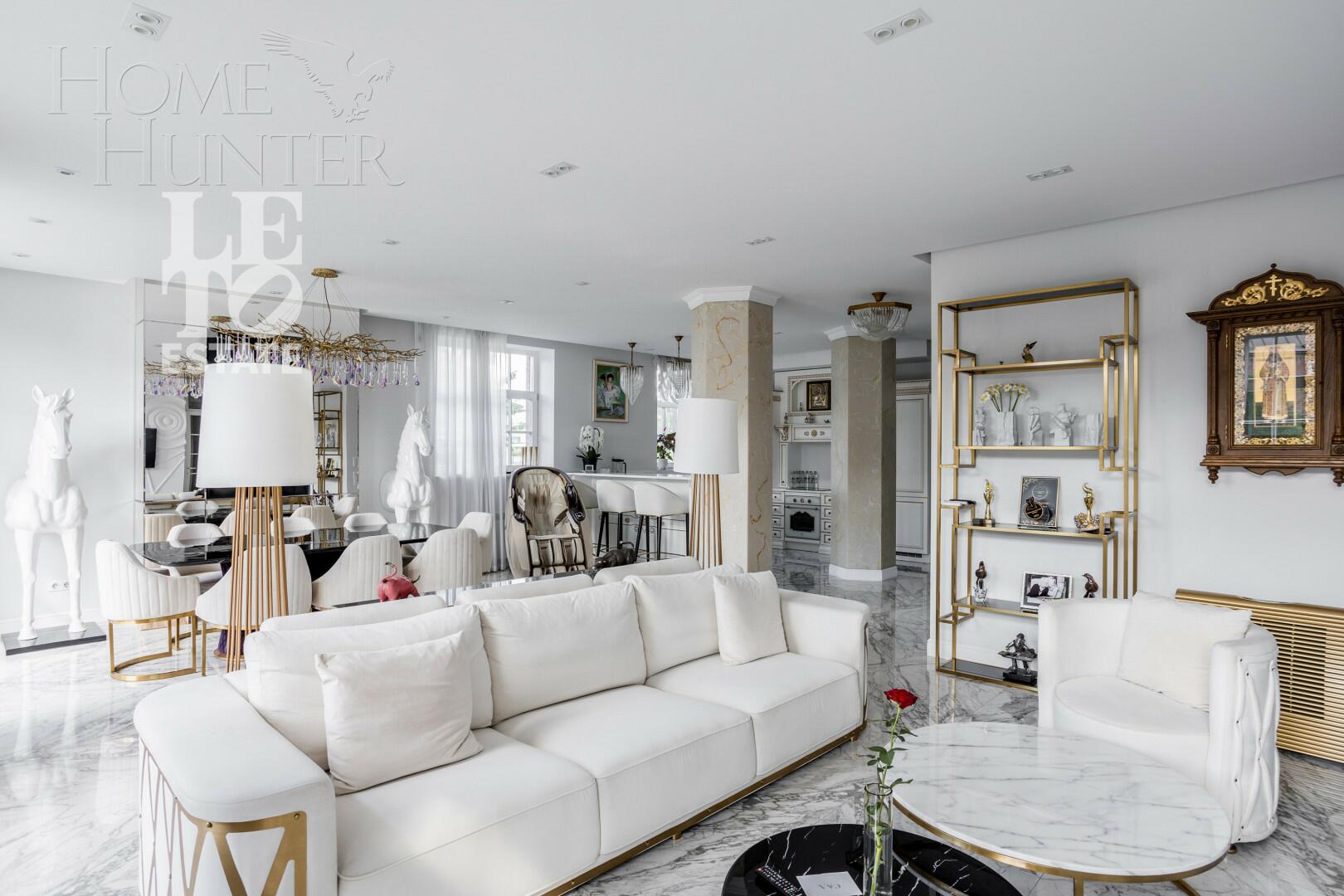 3-этажный коттедж 550 м² с отделкой