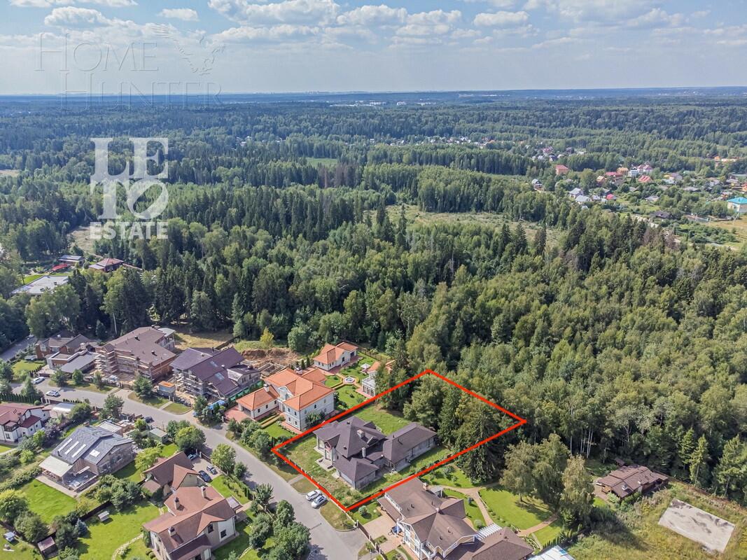 2-этажный коттедж 590 м² без отделки