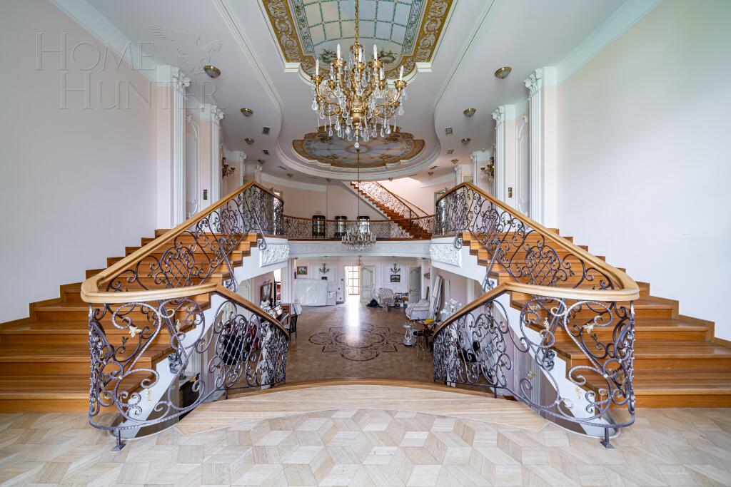 2-этажный коттедж 675 м² с отделкой