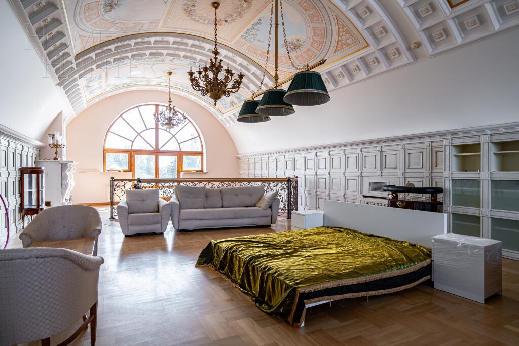 2-этажный коттедж 675 м² с отделкой