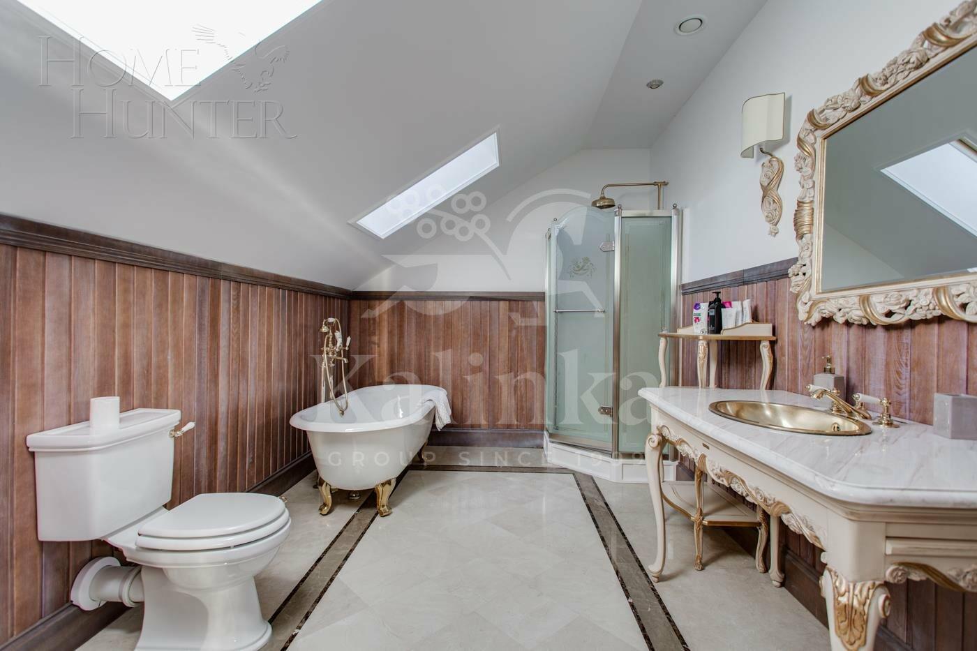 2-этажный коттедж 1 800 м² с отделкой