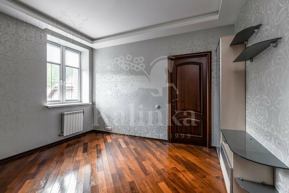 2-этажный коттедж 600 м² с отделкой