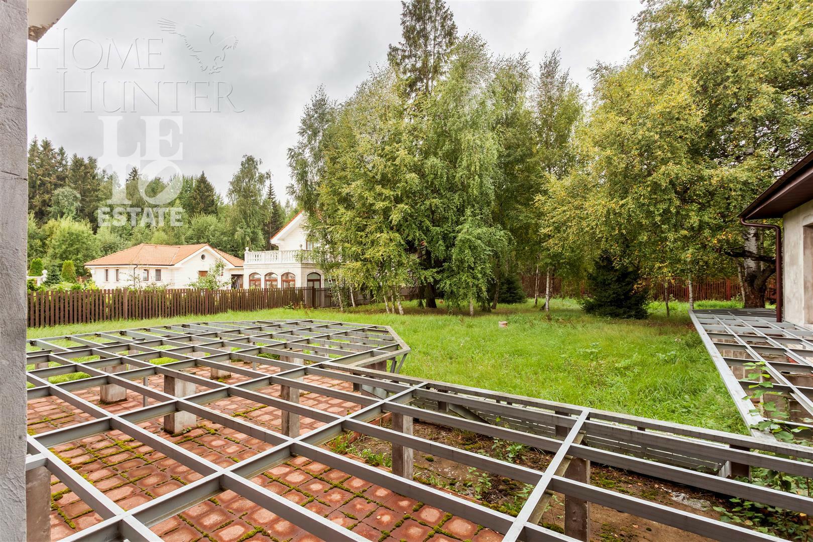 2-этажный коттедж 590 м² без отделки