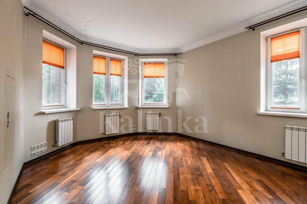 2-этажный коттедж 600 м² с отделкой