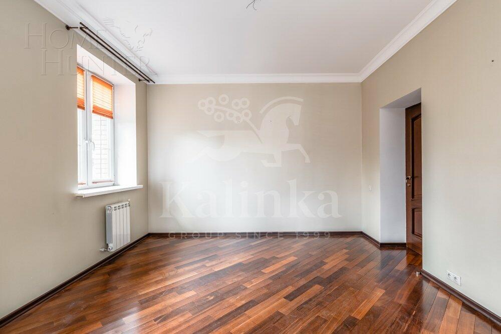 2-этажный коттедж 600 м² с отделкой