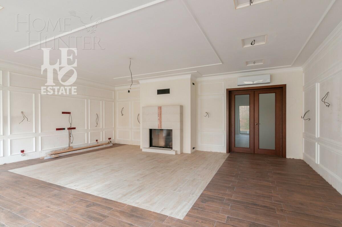 2-этажный коттедж 590 м² без отделки