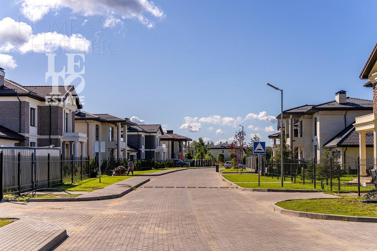 2-этажный коттедж 241 м² с отделкой