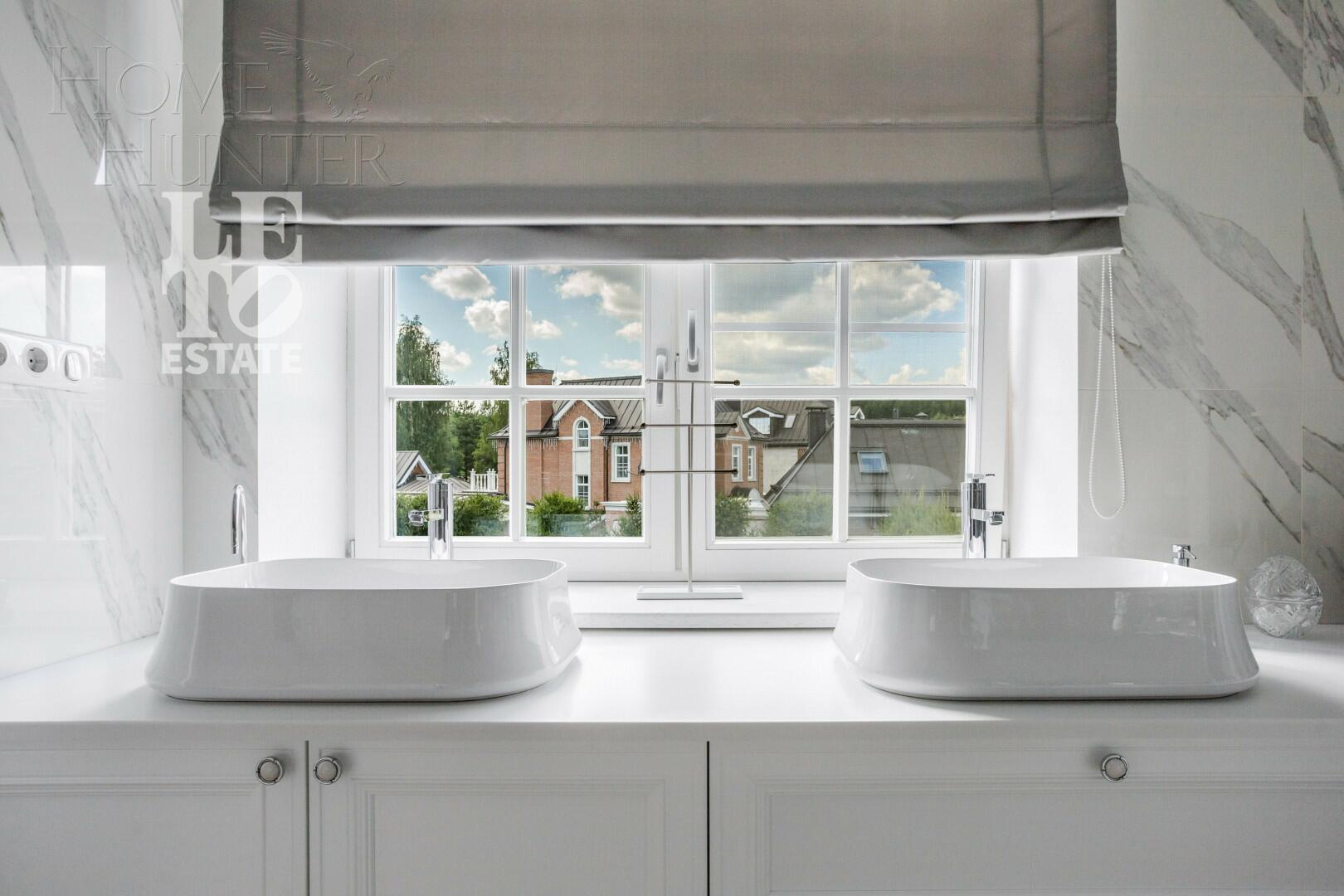 3-этажный коттедж 550 м² с отделкой