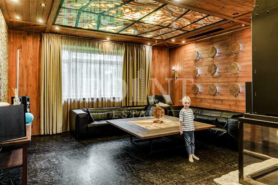 2-этажный коттедж 700 м² с отделкой